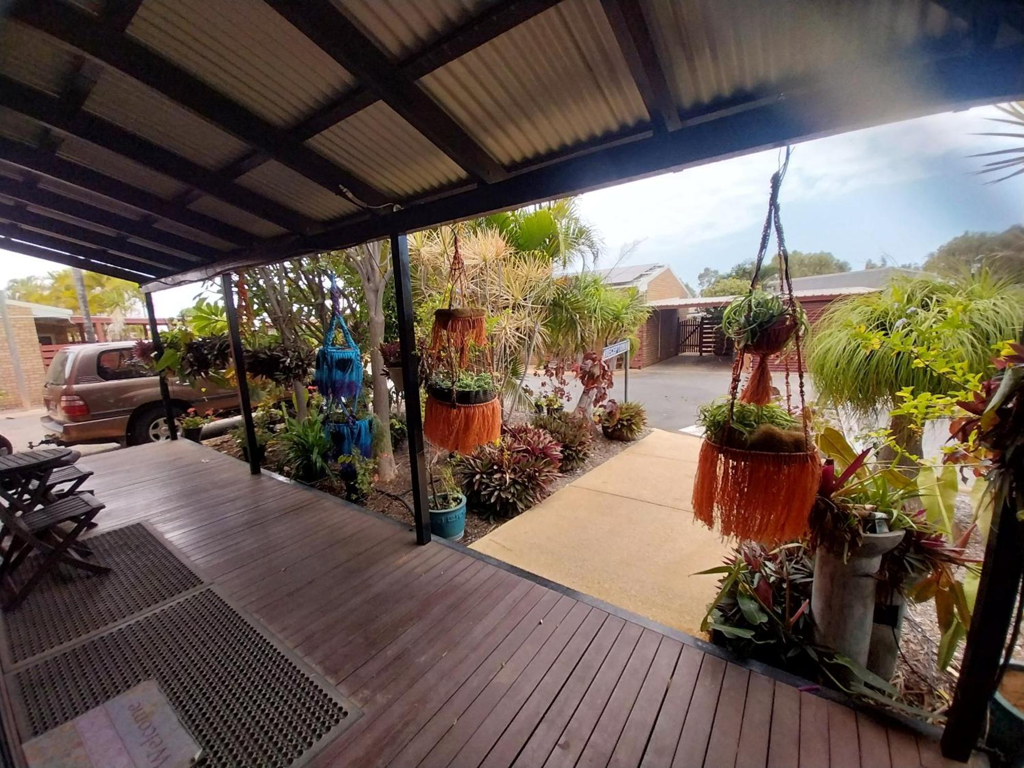 Carnarvon Central Apartments エクステリア 写真